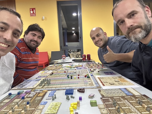 2023-12-05 19.15.30.jpg